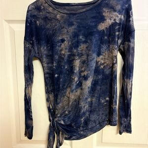 Lululemon Tie-Dye Long Sleeve Top - Blue and White